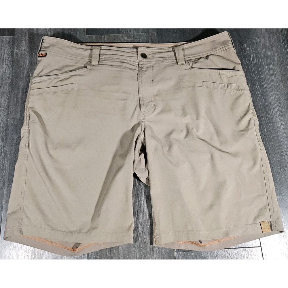 511 Tactical Vaporlite 11" Short Men 42 Brown Stretch 8 Pockets Holster Range